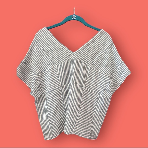 TAHARI Blue And WhiteStriped Top,  Loose Fit, 100% Linen, Size Medium. - Picture 2 of 7